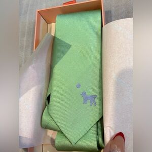 LOST PATTERN
"PAN PAN" SILK TIE - GREEN